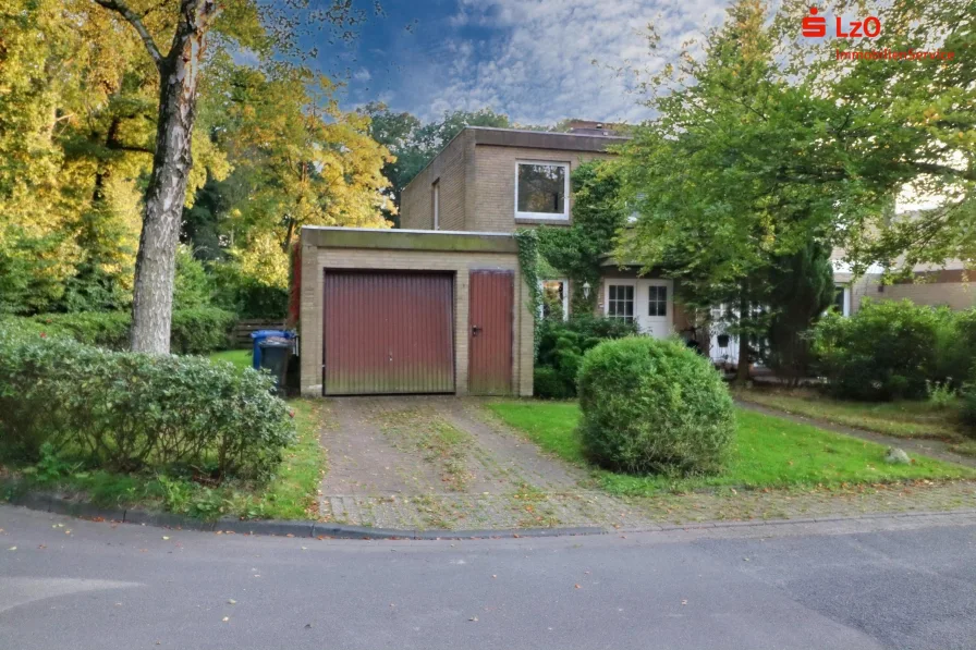 Außenansicht - Haus kaufen in Bad Zwischenahn - Gemütliches Wohnhaus nahe des Zwischenahner Meeres