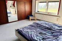 Schlafzimmer DG