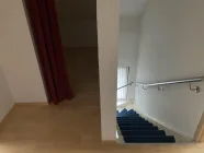 Treppenabgang und Nische