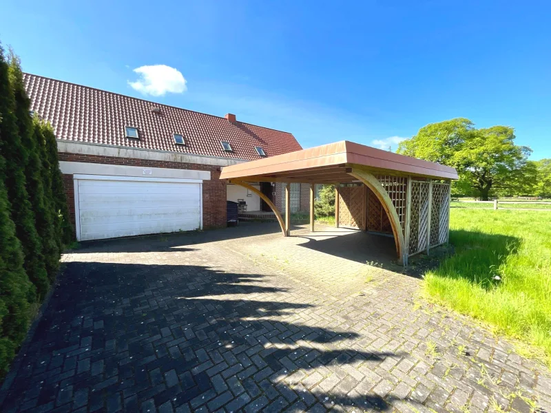 Garage und Carport DHH