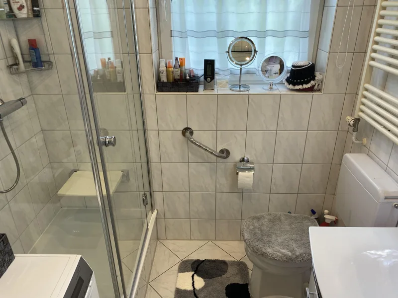 Badezimmer Ansicht 2