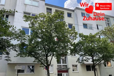 Vorderansicht - Wohnung kaufen in Bremerhaven - Kleine, gemütliche 2-ZKB mit Loggia 