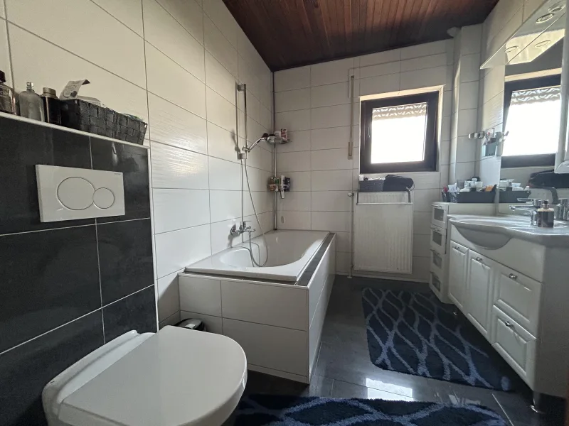 Badezimmer Ansicht 2