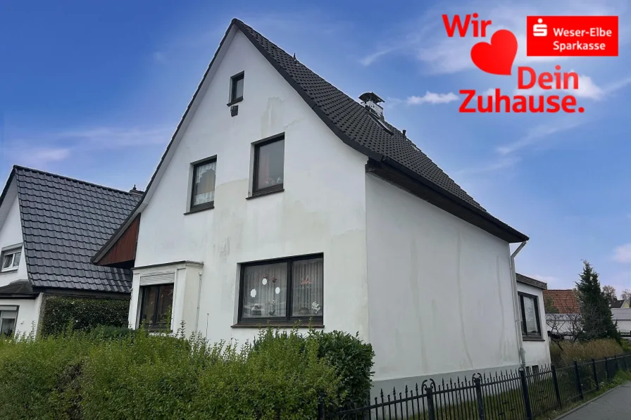 Frontansicht - Haus kaufen in Bremerhaven - Freies Zweifamilienhaus in Bremerhaven-Geestemünde