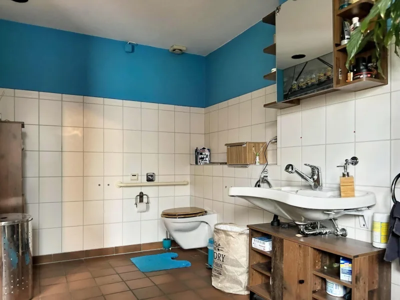 Badezimmer EG Ansicht 2