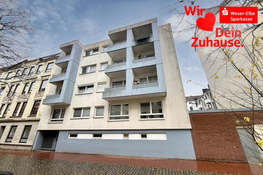 Hausansicht - Wohnung kaufen in Bremerhaven - 2-Zimmer Wohnung - Frisch saniert und vermietet