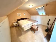 Schlafzimmer DG