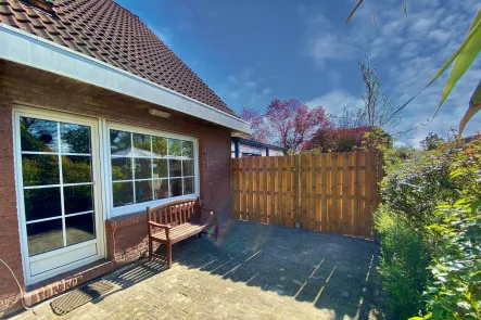 Terrasse - Haus kaufen in Westoverledingen - Gemütlich - schöne Lage - Ihre Chance!