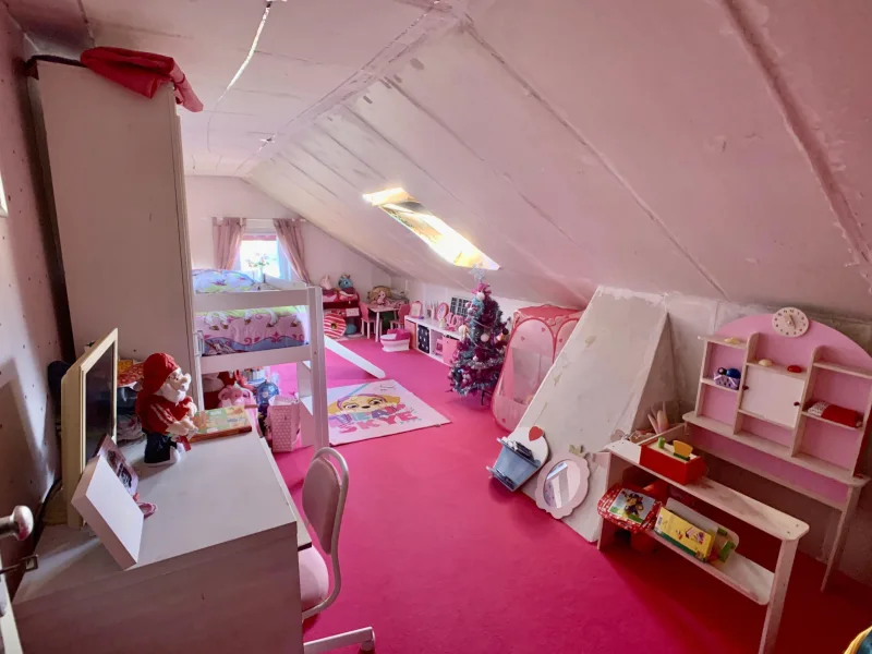 Wohnung vorne - Kinderzimmer Obergeschoss