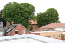 DG Terrasse Blick zur Kirche