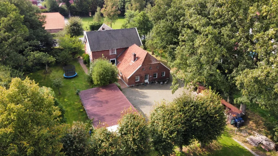  - Haus kaufen in Friedeburg - Historischer Charme trifft auf naturnahes Grundstück!