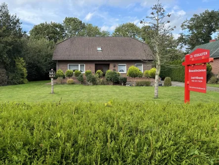 Vorderansicht - Haus kaufen in Rhauderfehn - Großes Haus mit potenzieller Einliegerwohnung