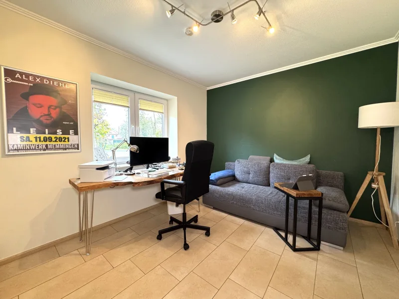 Büro/ Schlafzimmer