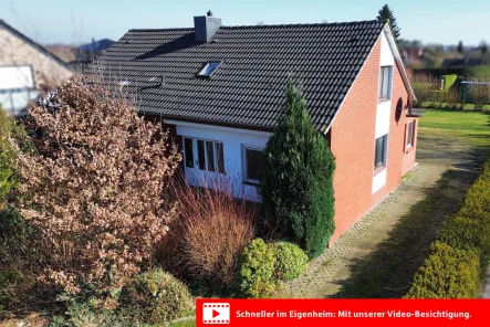 Vogelperspektive - Haus kaufen in Ostrhauderfehn - Ein vielseitiges Zuhause mit Potenzial!