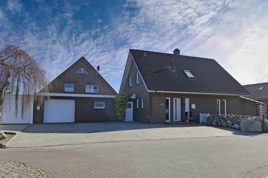 Straßenfront - Haus kaufen in Weener - Ein wahres Zuhause zum Wohlfühlen