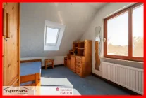 weiteres Schlafzimmer im Dachgeschoss