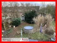 Blick in den überwiegend nicht einsehbaren Garten