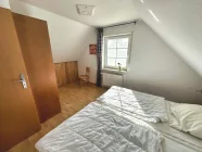 Schlafzimmer DG