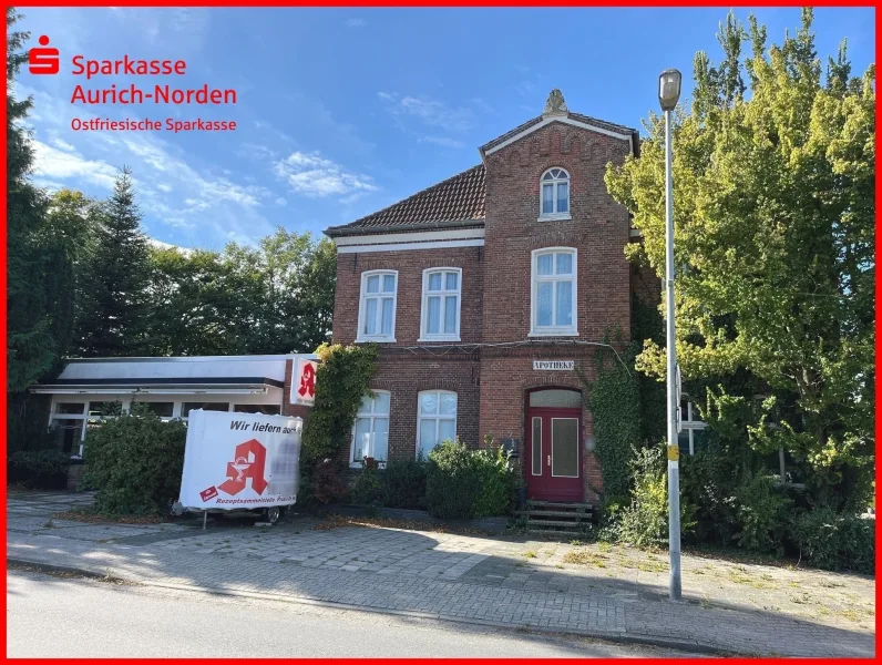 Seitenansicht - Haus kaufen in Moormerland - Liebhaberobjekt: Wohn- und Geschäftshaus (Baudenkmal) in Oldersum