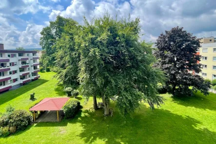 Blick vom Balkon - Wohnung kaufen in Barsinghausen - Zentrumsnahe 3 Zimmer Wohnung