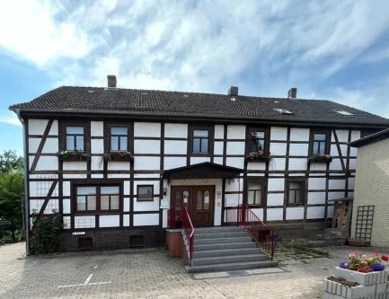  - Haus kaufen in Söhlde - Großzügig wohnen plus Mieteinnahme