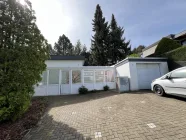 Eingang und Garage