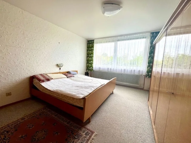 Großes Schlafzimmer