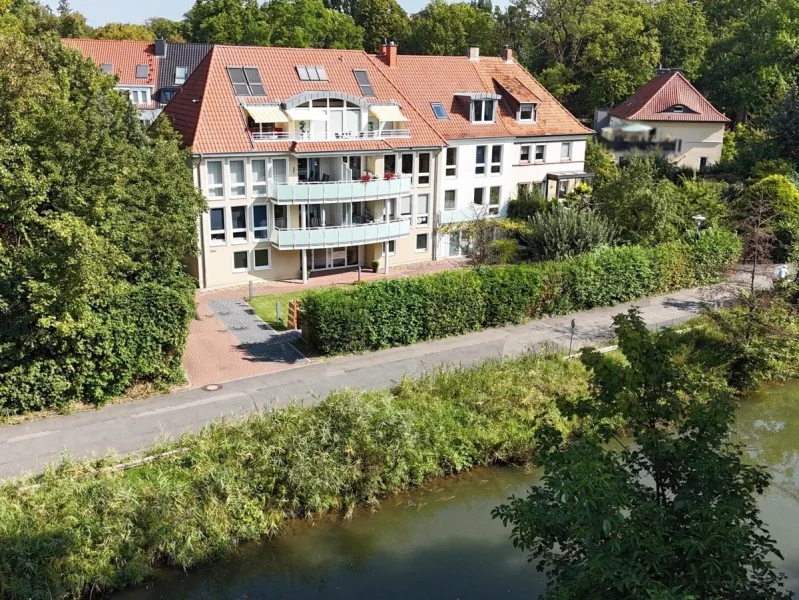  Blick auf das Gesamtgebäude