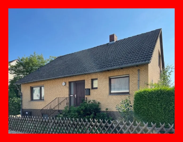  - Haus kaufen in Algermissen - Bungalow in Feldrandlage