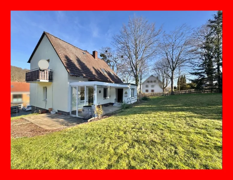 Rückansicht - Haus kaufen in Bad Salzdetfurth - Ruhiges Wohnen an der Saline