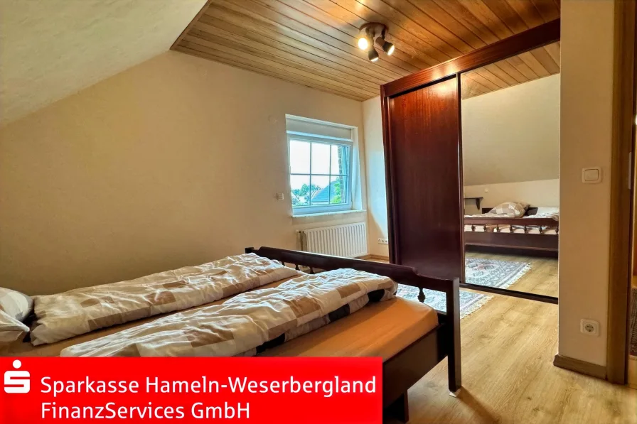 Schlafzimmer DG