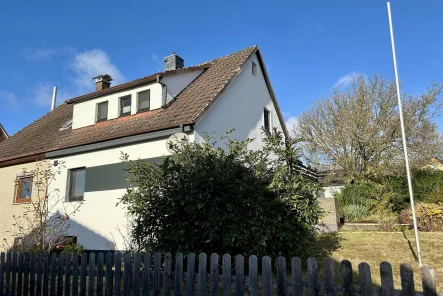  - Haus kaufen in Hameln - Zwangsversteigerung am 28.4.2025