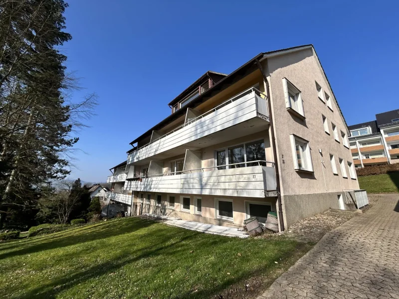 Außenansicht - Wohnung kaufen in Bad Pyrmont - 2-Zimmer Eigentumswohnung am Königsberg als Kapitalanlage oder zur Eigennutzung inkl. Stellplatz