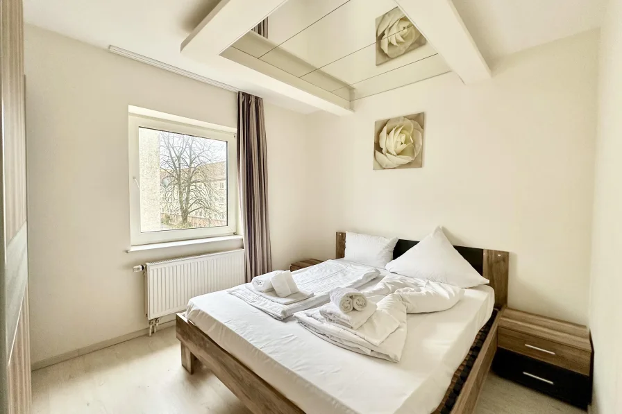 Schlafzimmer - Wohnung kaufen in Braunschweig - Teilmöblierte 2-Zimmer-Wohnung Nähe Stadion und Ölpersee