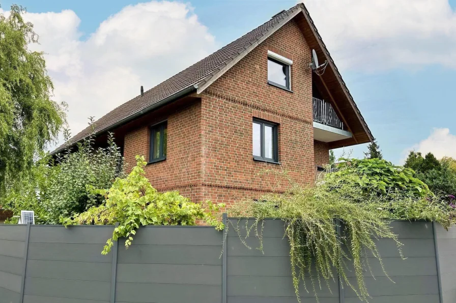 Ansicht - Haus kaufen in Braunschweig - Modernes Mehrgenerationenwohnen