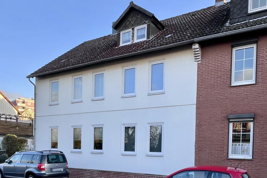 Ansicht  - Haus kaufen in Wolfenbüttel - Wohnen mit Kapitalanlage!