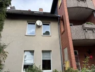 3 Fam. Einheit Balkon/Straßenansicht