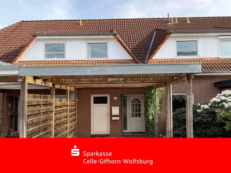 Straßenansicht - Haus kaufen in Wittingen - Reihenmittelhaus in Wittingen