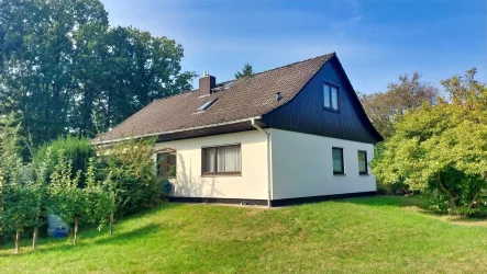 Außenansicht - Haus kaufen in Hambühren - Wohnen am Strandbad Ovelgönne