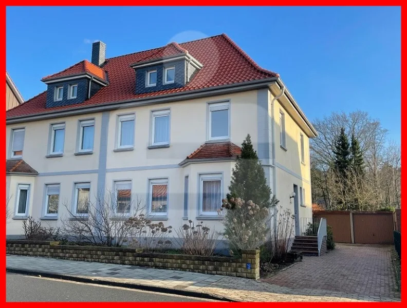  - Haus kaufen in Sulingen - Wohnen in zentraler LageAußergewöhnliche Doppelhaushälfte in Sulingen