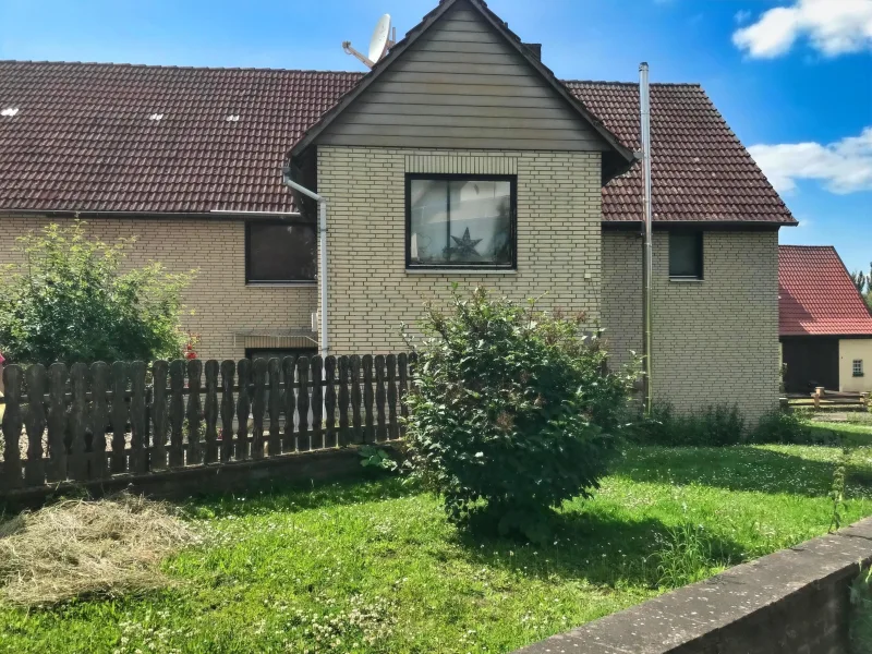 Ansicht - Haus kaufen in Gleichen - Einfamilienhaus mit Scheune in der Gemeinde Gleichen, OT Bischhausen, freiwerdend