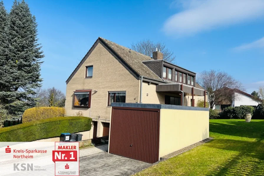 Süd-/Ost-Ansicht - Haus kaufen in Northeim - Traumhaftes Einfamilienhaus am Wieter in Northeim!