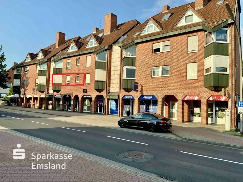 Titelbild - Wohnung kaufen in Lingen - Lingen - Innenstadt:Vermietete Eigentumswohnung mit Tiefgaragenstellplatz