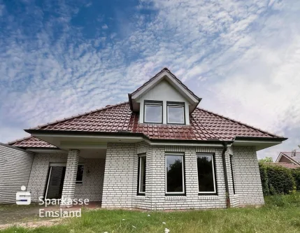 Titelbild - Haus kaufen in Haselünne - Geräumiger Bungalow in ruhiger Lage von Haselünne-Andrup