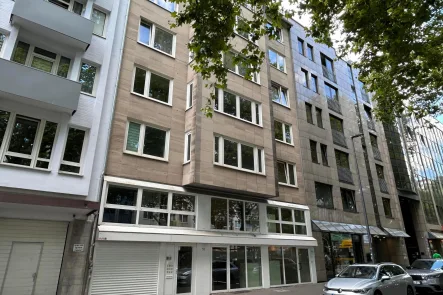 Erbbaugrundstück - Hausansicht - Grundstück kaufen in Düsseldorf - Erbbaugrundstück (ohne Gebäude!) mit Perspektiven mitten in der Düsseldorfer City - Immermannstr. 55