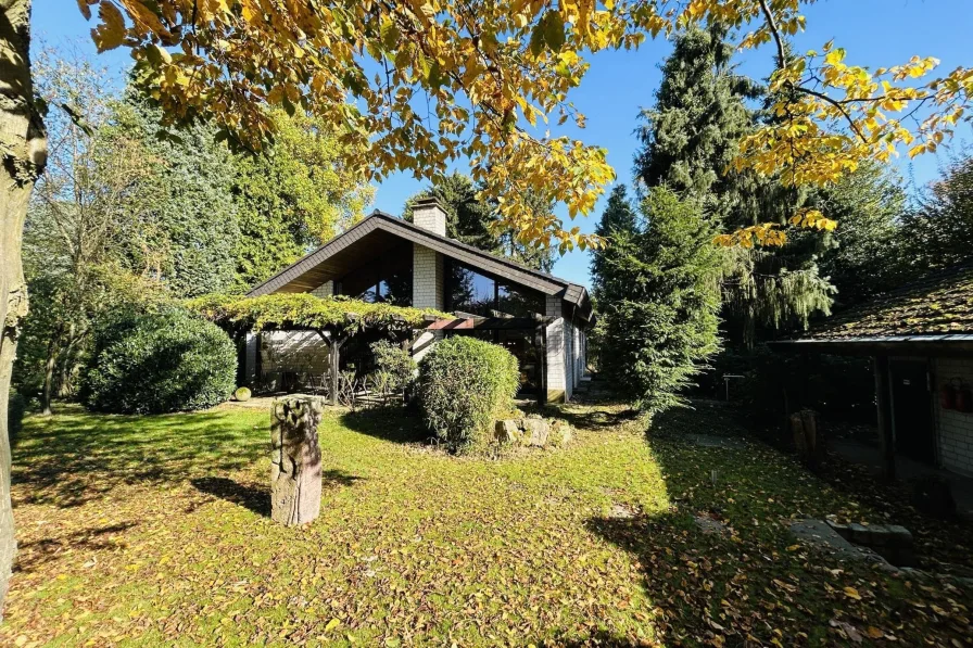 Gartenansicht - Haus kaufen in Heiligenhaus - Architektenwohnhaus mit Werkstatt