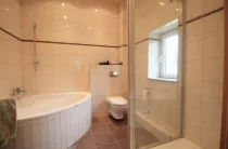 Badezimmer EG