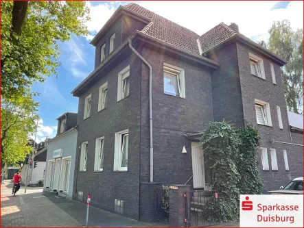 Seitenansicht - Haus kaufen in Duisburg - ** Mit Altbaucharme **