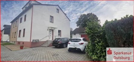 Vorderansicht - Haus kaufen in Duisburg - ** Ideal als Mehrgenerationenhaus **