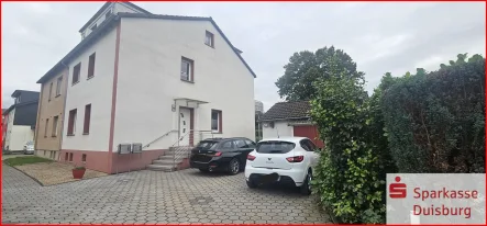 Vorderansicht - Haus kaufen in Duisburg - ** Ideal als Mehrgenerationenhaus **